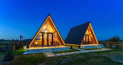 Poiana Marului House | Green Hill Panoramic