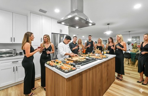Hunt Club House | Green House - Luxury 5BR 17 Beds Retreat | Pool | Spa | Sauna | Cold Plunge | Events | Fun