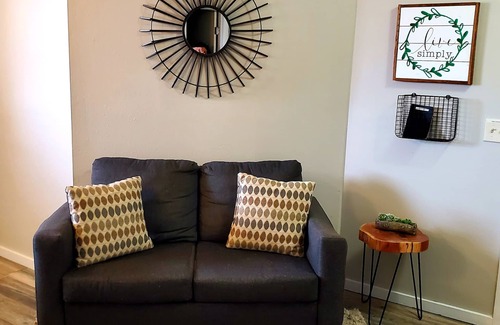Canon City Apartment | “Green Mile” 1bed/1bath Apt in historic downtown Canon City