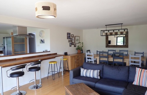 Croyde House | Green Rooms, Spacious House, 5 Bedrooms, 4 Bathrooms. Sleeps 11