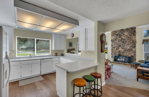 Plumas Eureka Estates House | Green`s Lair - 79 Ponderosa