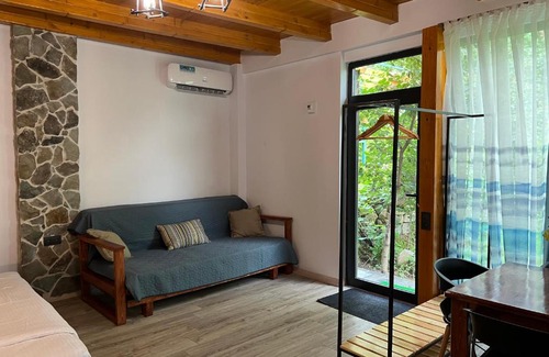 Yeghegnadzor Bed & Breakfast | Green Stone Boutique Hotel