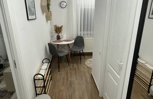 Onesti Apartment | Green Studio