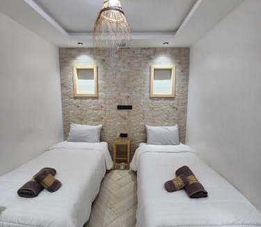 Anza Bed & Breakfast | Green Surf House