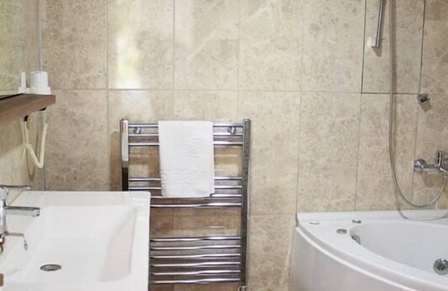 Savsat Hotel | Green Valley Savsat