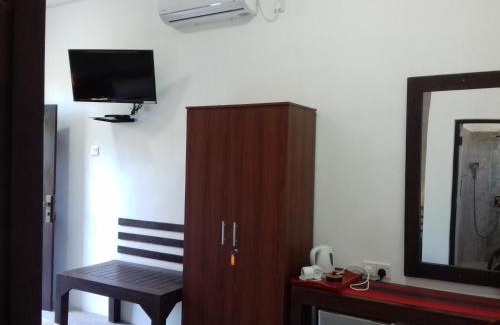 Negombo Bed & Breakfast | Green Wood Villa Negombo