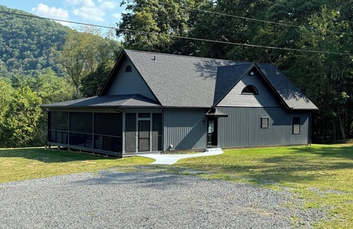 Renick House | Greenbrier River Getaway