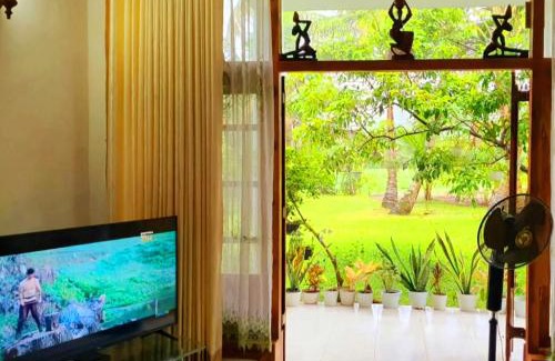 Ilukgoda House | GreenHeart- Family Room-Micro Apartment, AC- Hot W, Garden View, separate Varanda & Dining Area - Travel Awards 2025