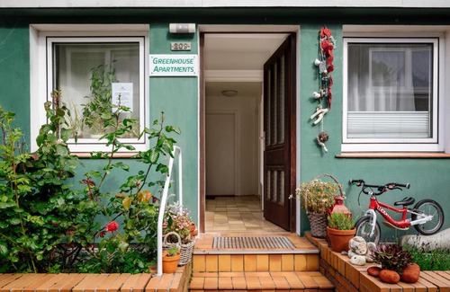 Helgoland Apartment | Greenhouse Apartments