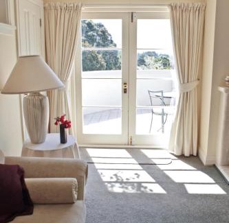 Paraparaumu Bed & Breakfast | Greenmantle Estate Hotel