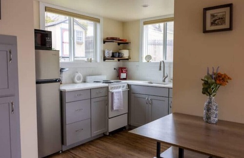Lower Rattlesnake House | Greenough Loft