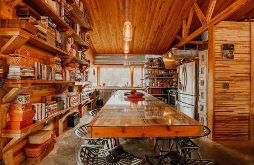 Port Angeles House | Greenpoint Getaway