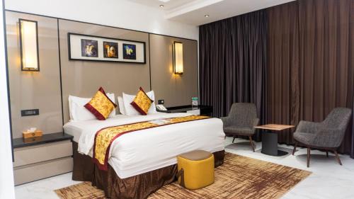 Oshodi-Isolo Hotel | GreenPoint Hotel