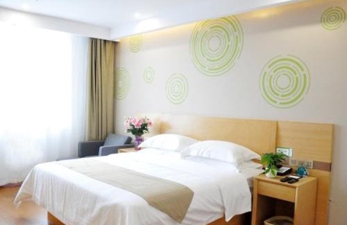 Mengzhou Hotel | GreenTree Inn Henan Jiaozuo Mengzhou Huifeng Road Express Hotel