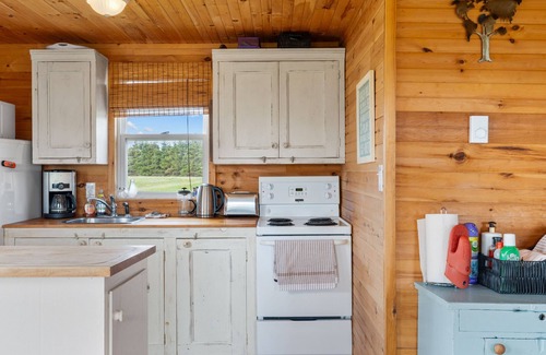 Saint Peters Bay House | Greenwich Cove Cottage