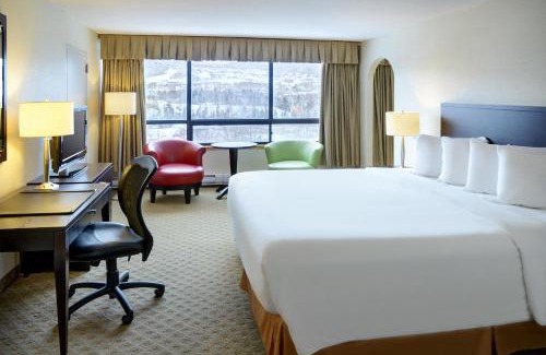 Corner Brook Hotel | Greenwood Inn & Suites