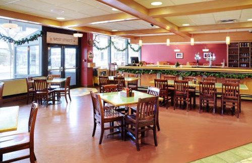 Corner Brook Hotel | Greenwood Inn & Suites
