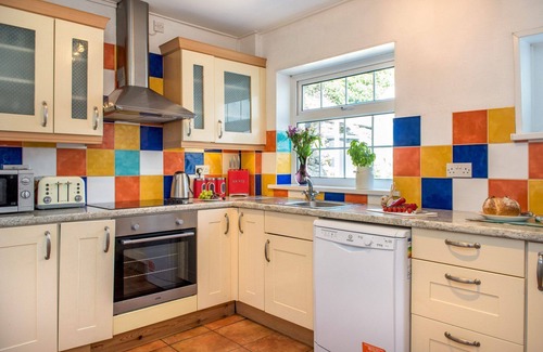 Portwrinkle Cottage | Grenville - A Coastal Cottage with Hot Tub & Stunning Views