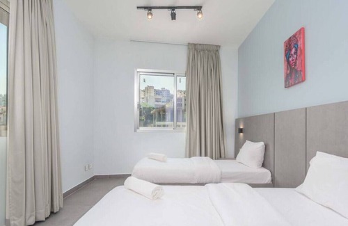 Duhur ash Shuwayr Apartment | Grey 303: Modern 2-Bedroom Apartment in Awkar
