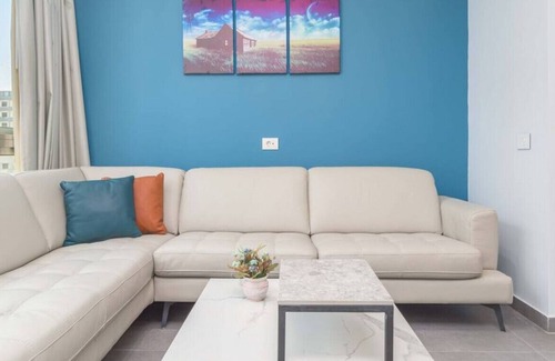 Duhur ash Shuwayr Apartment | Grey 303: Modern 2-Bedroom Apartment in Awkar