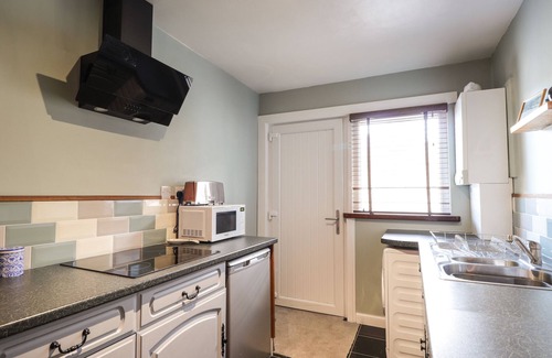Nairn Cottage | GRIFFIN COTTAGE, family friendly, character holiday cottage in Nairn