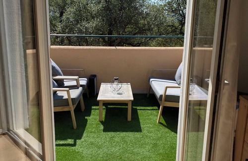 Les Restanques Apartment | Grimaud Appartement 4/6 Personnes Dans un Parc de 25 Hectares