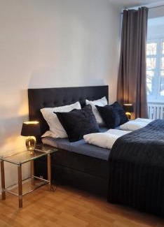 Daberstedt Apartment | Große Ferienwohnung Nähe Stadtpark, 4 Schlafzimmer, gemütliches Wohnzimmer, Terrasse, Parkplatz