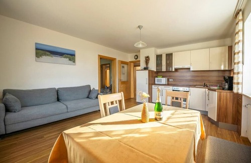 Moosbach Apartment | Große gemütliche Ferienwohnungen mit Balkon in ruhiger Lage