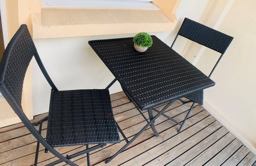Bad Elster Apartment | Großzügiges Familienapartment mit Küche und Balkon