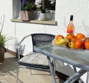 Linz am Rhein House | Großzügiges Zimmer mit Terrasse am Rheinsteig