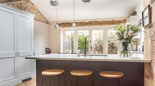 Chipping Campden House | Grooms Lodge, Chipping Campden - Taswell Retreats