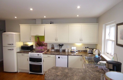 Blairgowrie Cottage | Groose Hoose - a cottage that sleeps 4 guests in 2 bedrooms