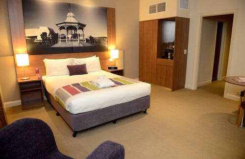 Adelaide Central Business District Hotel | Grosvenor Hotel Adelaide by Accor