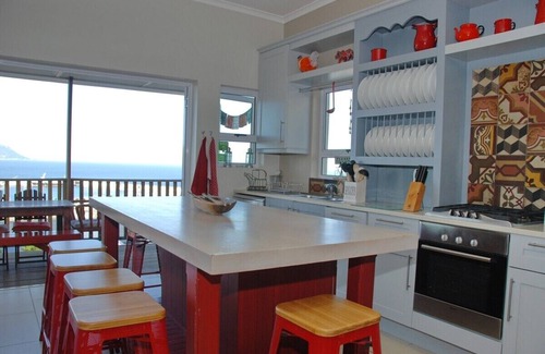 Simon's Town House | Grosvenor Villa - Tranquility at the Sea