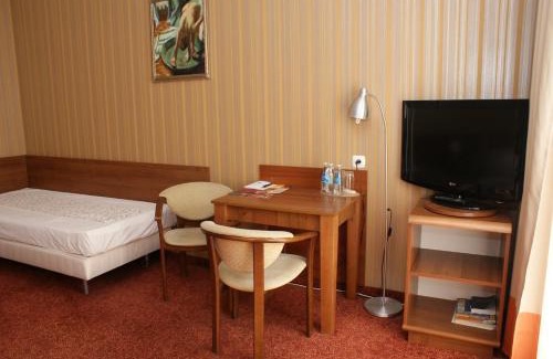 Malbork Hotel | Grot Hotel