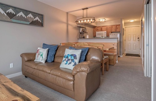 Silver Star Mountain Condo | Ground Floor Creekside Condo - Bike right to your door - BBQ, A/C - Pet Friendly