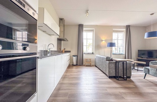 Colijnsplaat Apartment | Ground-floor apartment with sauna near the sea
