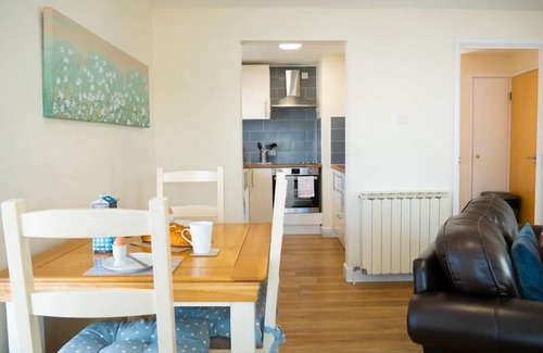 Hougue Moulin Apartment | Ground-Floor Apartment in Quiet Coastal Location (Two-Bedrooms)