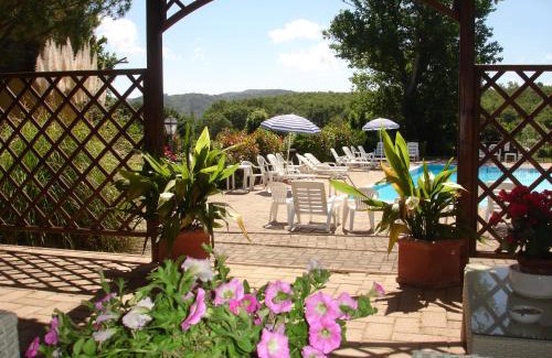 Casole d'Elsa Apartment | Ground floor apartment with pool view Gazebo