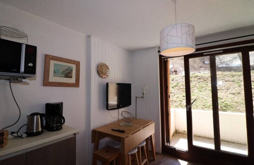 Les Boisses Apartment | Ground floor, balcony, tv, ski locker, 24m², Tignes