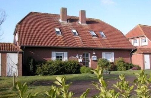 Greetsiel Apartment | Ground-floor, cozy vacation apartment with large sun terrace