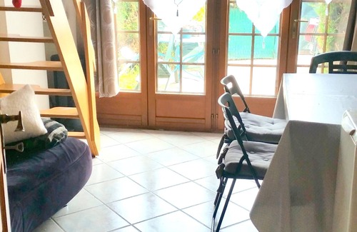 Pontault-Combault House | Ground floor independent Villa. Private courtyard. Nature and calm