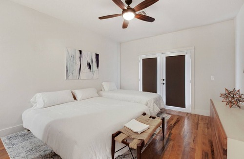 Chestnut House | Group friendly location near downtown activities, long term availability