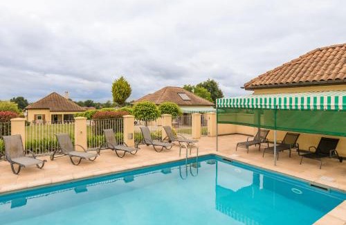 Saint-Nexans House | Group Getaway in Saint-Nexans