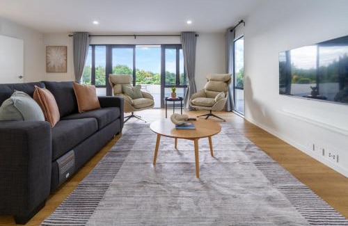 Rolleston Apartment | Group Retreat Near Top Wedding Venues plus Games Room