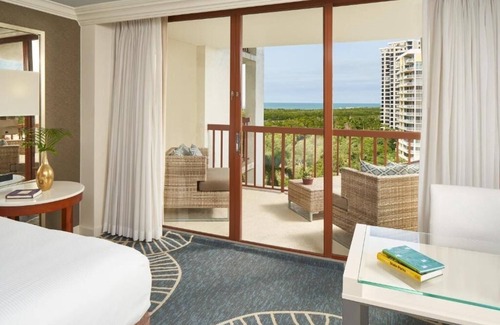 Pelican Bay Resort | Groups Best Choice: Room w/Gulf View Ideal for Family Fun in Beach Resort