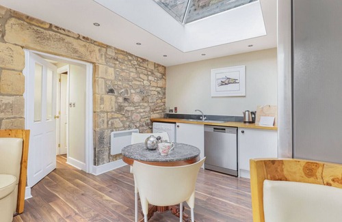 Bamburgh House | Grove Cottage - North East Escapes