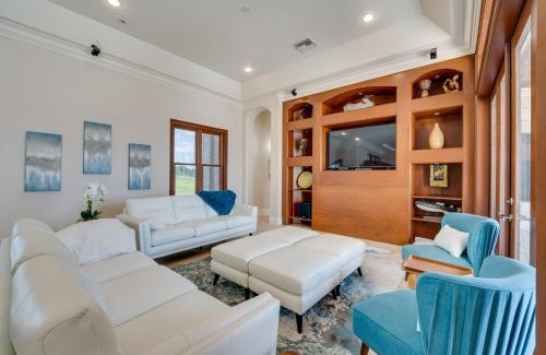 Groveland House | Groveland Home with Pool Luxurious Lakefront Oasis!
