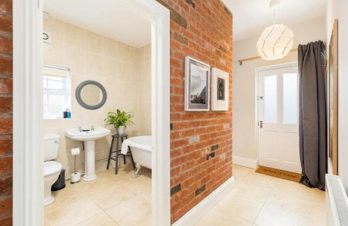 Little Malvern Apartment | Grundy's Lane Apartments