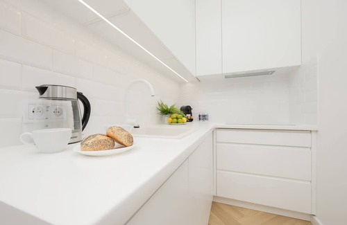 Mirow Apartment | Grzybowska 37 | Prestigious Apartment | Parking